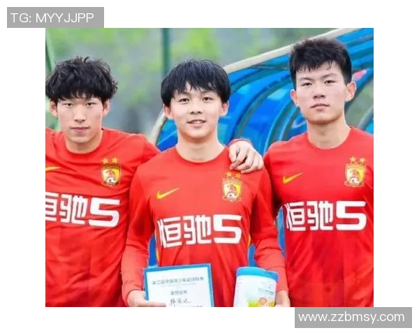 新一届足球明星崛起,年轻天才引领未来赛场风潮